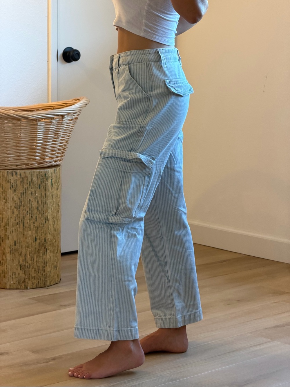 Grey Bandit Light Wash Wide Leg Cargo Jeans Size Medium